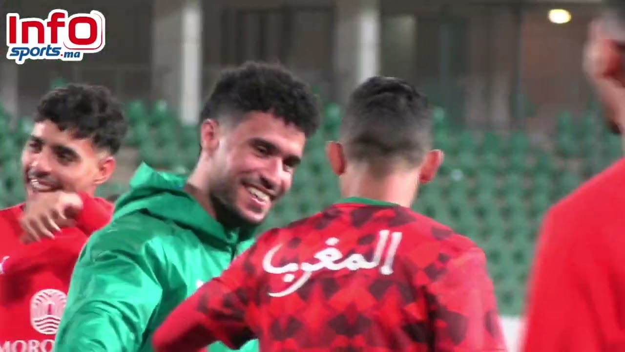 أجواء رائعة و ردة فعل طريفة من لاعبي المنتخب الوطني بعد قنطرة المحمدي على رحيمي