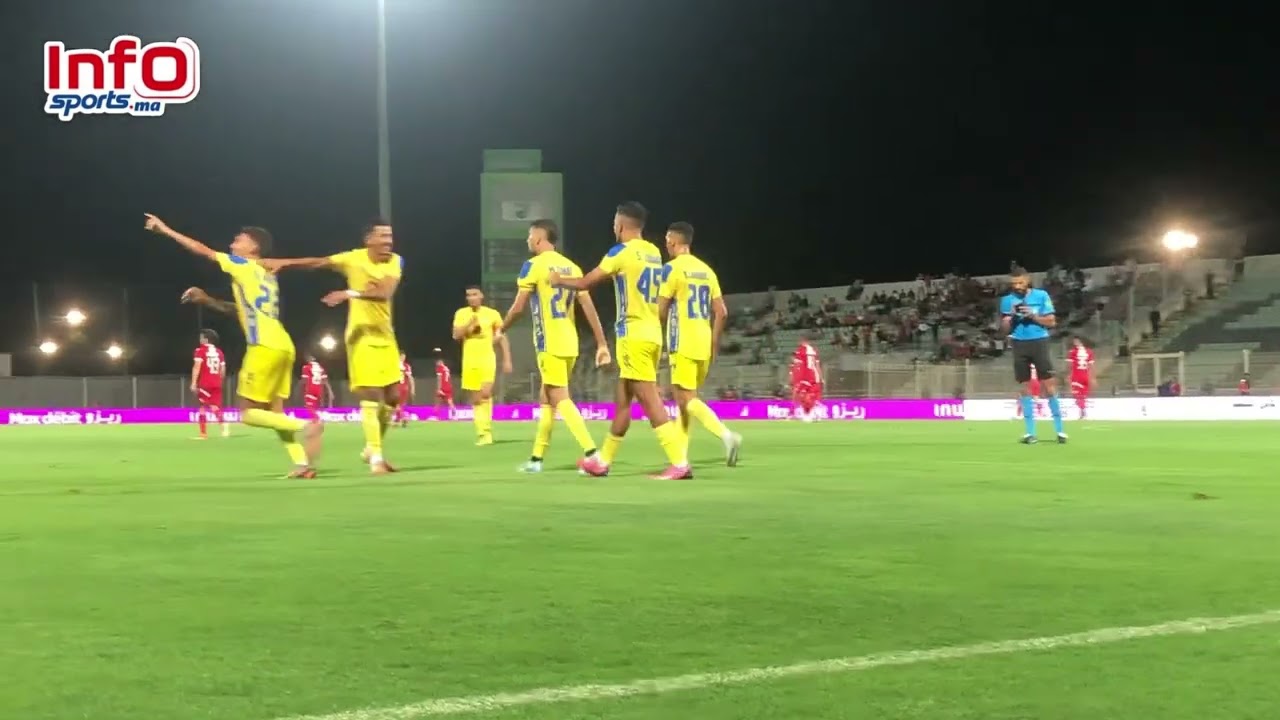 احتفالية لاعبي السوالم بعد الهدف في مرمى الوداد في كأس التميز