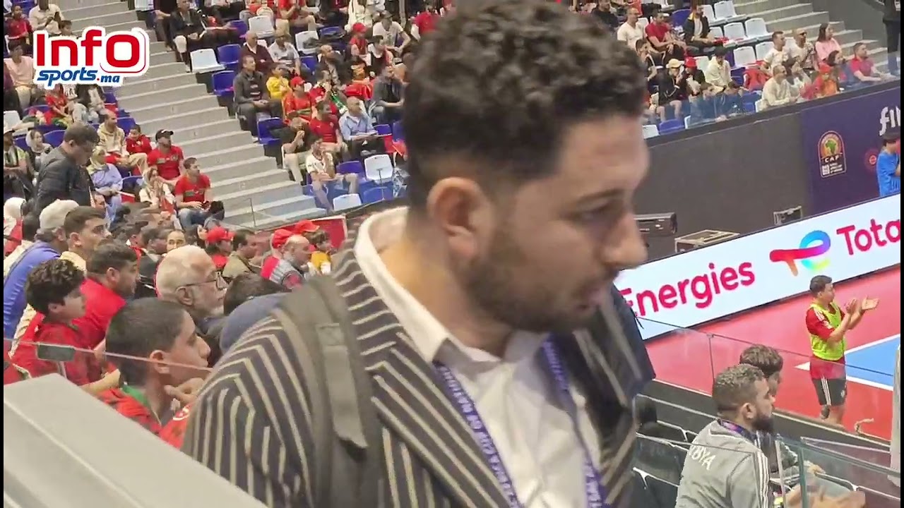 الجماهير المغربية تساند المنتخب الليبي للفوتسال بطريقة جنونية