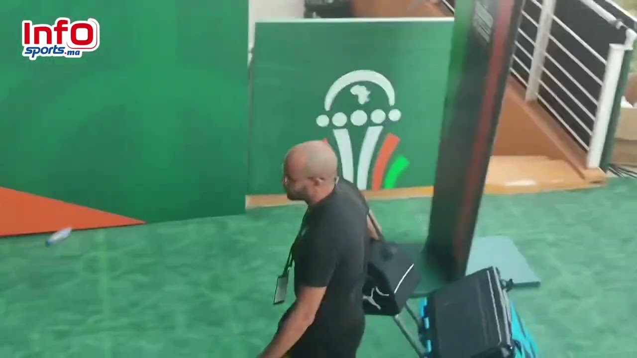الكل يركض وراء النصيري ⚽️ شجار قوي بعد نهاية مقابلة المغرب و الكونغو ⚽️#انفوسبورت #المنتخبالمغربي