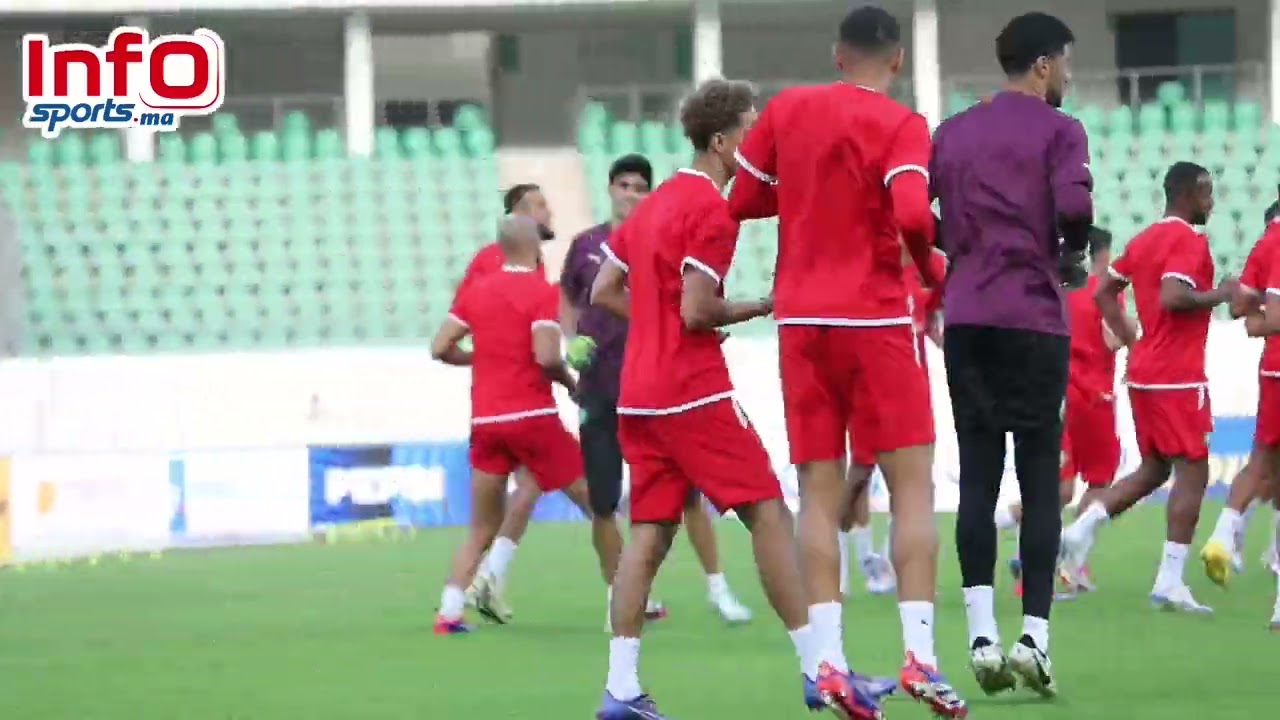 بصفوف مكتملة وفي أجواء جيدة.. المنتخب الوطني يختتم استعداداته لمواجهة الغابون