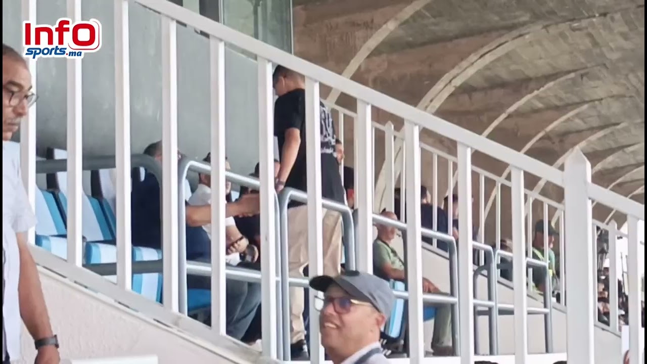 زريدة حاضر بملعب الزاولي لمساندة الرجاء أمام سمارتيكس