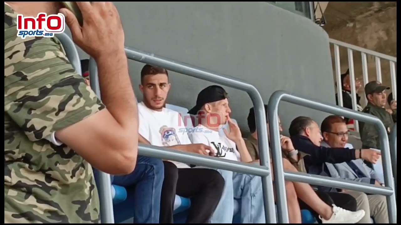 عادل هالا واللاعبون الجدد يتابعون مباراة الرجاء والحرس النيجري
