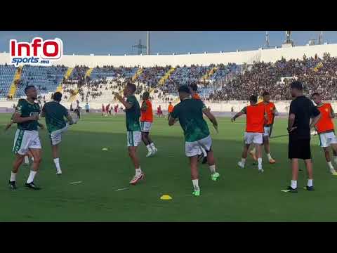 فيديو..لاعبو الرجاء في حركات تسخينية قبل قمة الزمامرة.