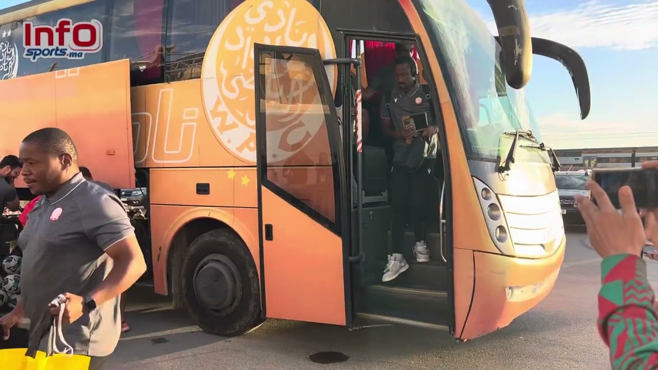 فيديو..لحظة وصول لاعبي الوداد لمواجهة ح.أكادير