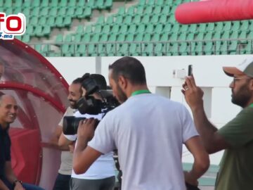 المنتخب-المغربي-يختتم-تحضيراته-على-ملعب-أدرار-تأهبا-لملاقاة-منتخب.jpg