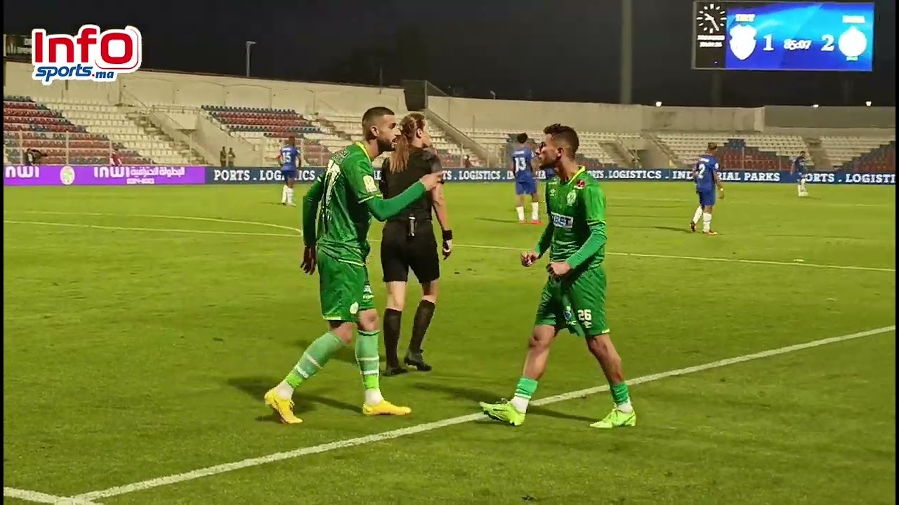 فرحة هستيرية للاعبي الرجاء بعد هدف بنعياد في شباك اتحاد طنجة
