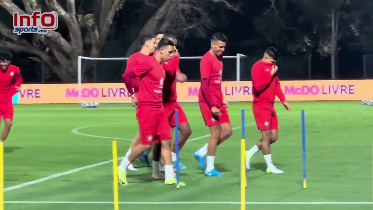 فيديو..أجواء إيجابية بين لاعبي المنتخب الوطني في التداريب