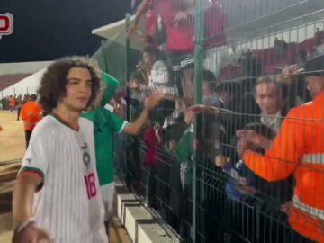 فيديواحتفالية-رائعة-للاعبي-المنتخب-الوطني-رفقة-الجماهير-المغربية.jpg