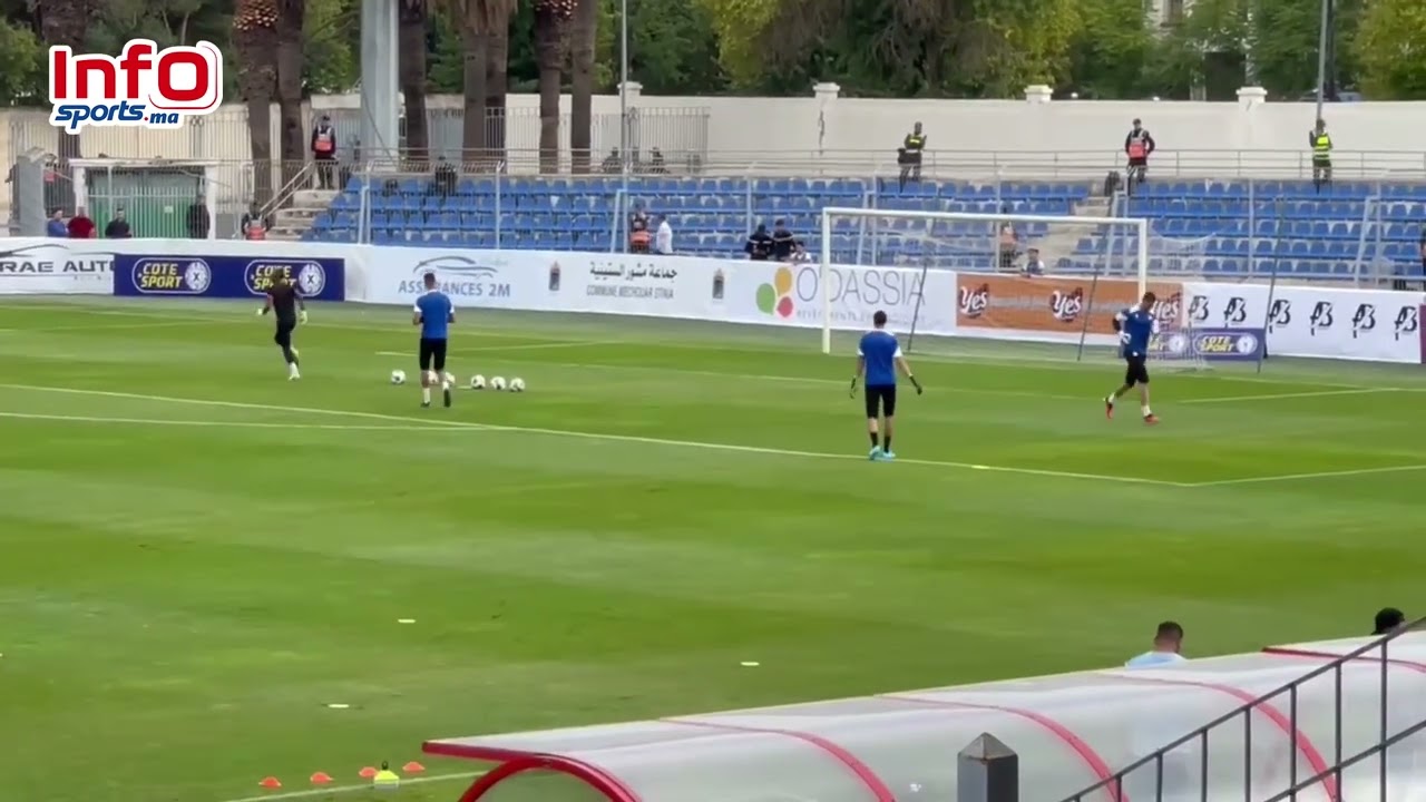 فيديو..دخول لاعبي الوداد يلهب حماس الجماهير بالمدرجات وتشجيعات قوية قبل بداية المواجهة.