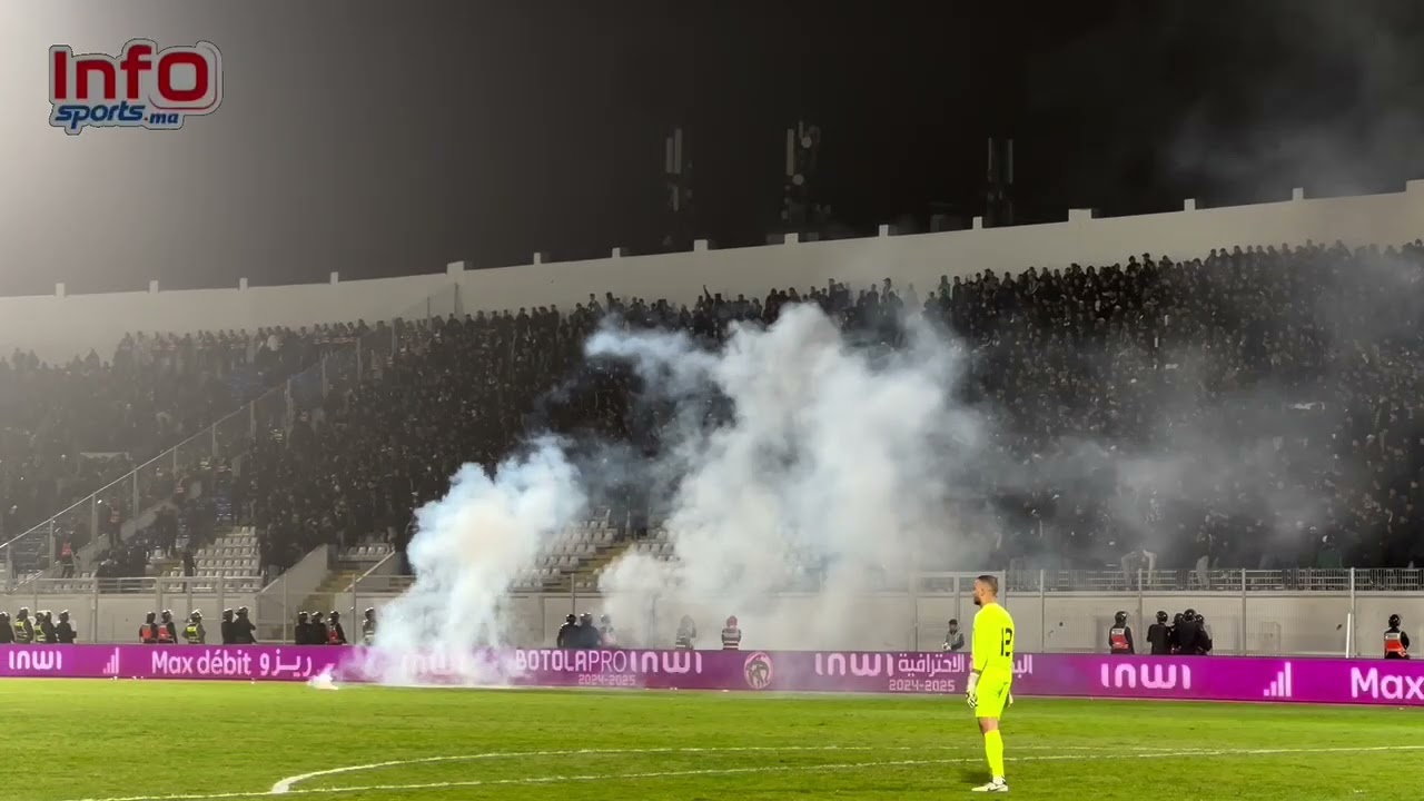 الكورفا سود تغادر ملعب العربي الزاولي قبل نهاية مباراة الرجاء واتحاد تواركة