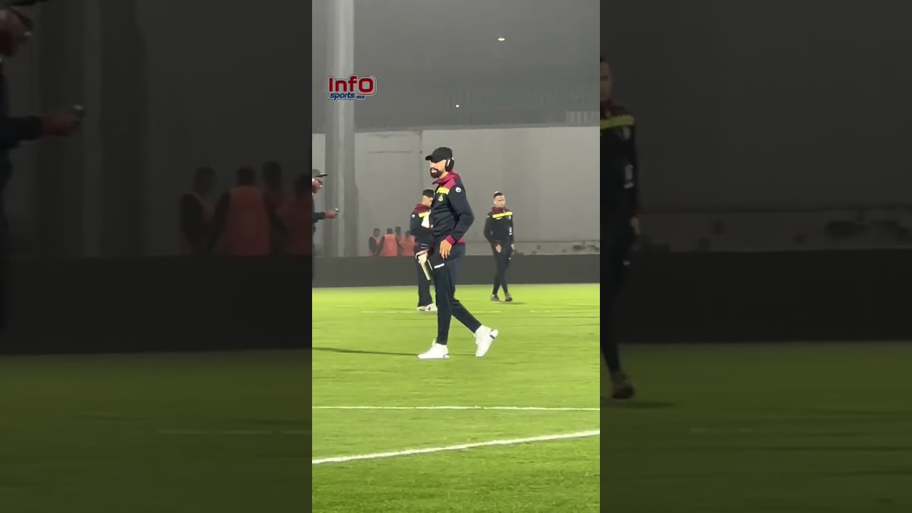 بنحليب يرد على استفزازات جماهير الرجاء ببرودة دم والتقاط صور وفيديوهات