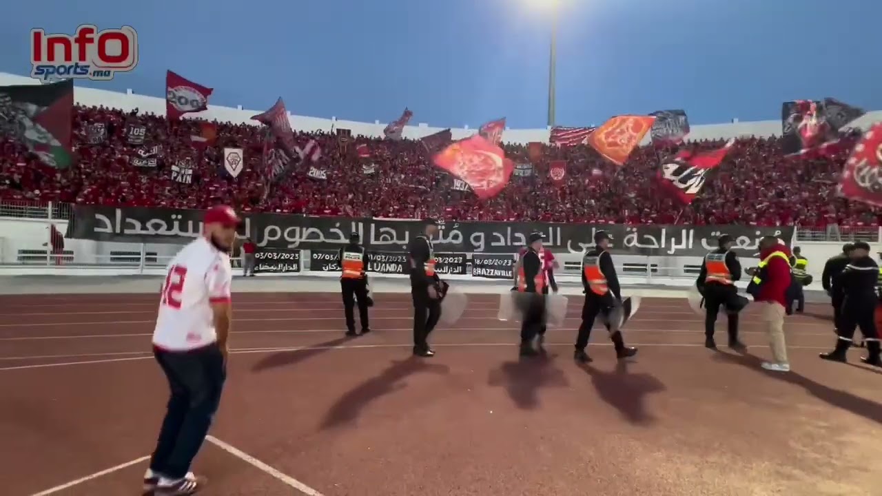 فيديو رائع..إبداع الوينرز بأهازيج وشعارات تمتع الجماهير.
