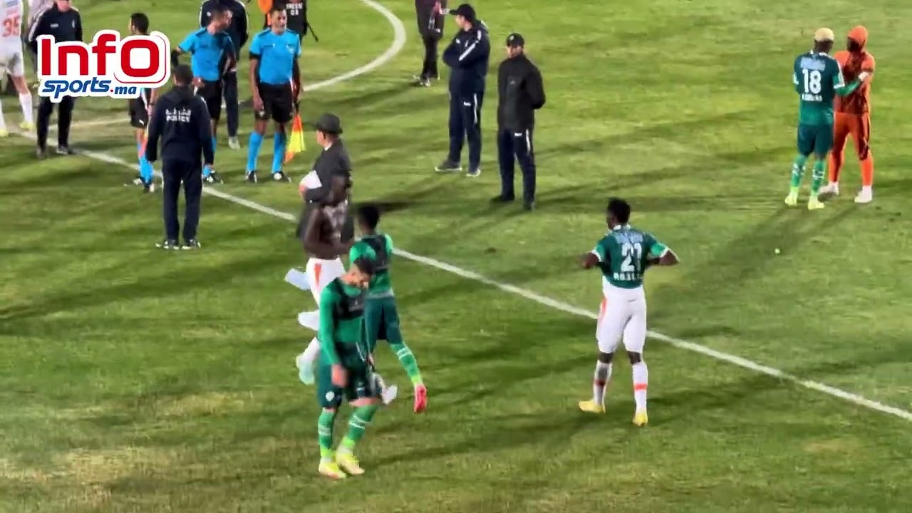 فيديو..حسرة واستياء كبير للاعبي الرجاء بعد نهاية الهزيمة أمام بركان.