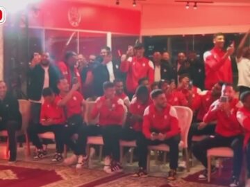 فيديوفرحة-لاعبي-الوداد-لحظة-الاعلان-عن-مواجهتهم-لمانشستر-سيتي.jpg