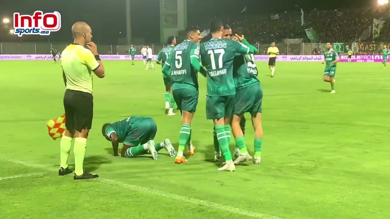 فيديو..فرحة هستيرية للاعبي الرجاء بهدف زريدة في مرمى السوالم وتفاعل جماهيري كبير.