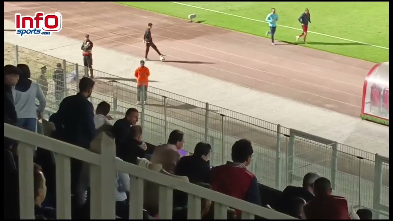 هشام أيت منا يتفاعل مع عودة الحكم للفار وإلغاء هدف الوداد أمام أولمبيك أسفي