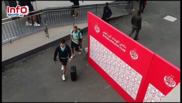 وصول-لاعبي-أولمبيك-أسفي-لملعب-العربي-الزاولي-قبل-مواجهة-الوداد.jpg