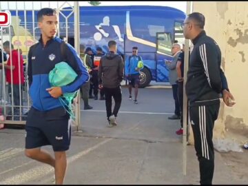 وصول-لاعبي-شباب-السوالم-للملعب-البلدي-ببرشيد-قبل-مواجهة-الرجاء.jpg