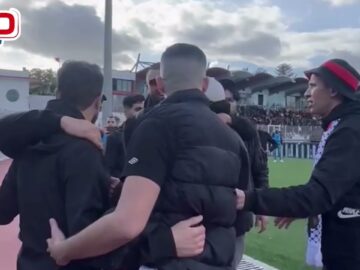 فيديو رائع..أعضاء الترات تطوان ترحب بجماهير الرجاء وتبادل جميل للتحية.