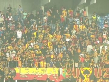 فيديو..أعداد قليلة من جماهير الترجي بدونور تستمتع بتشجيعات جماهير الوداد