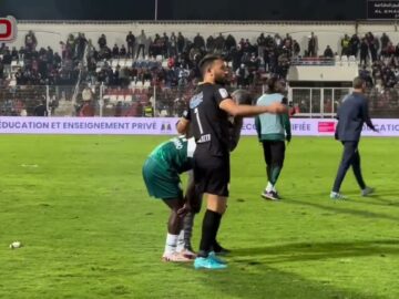 فيديو..إصابة أخرى..ساخو يغادر محمولا على نقالة الإسعاف.