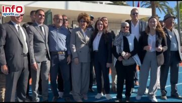 فيديو..لقطة جميلة..البطلة الأولمبية بدوان تزيل حذاءها لتدشين المدمار الجديظ “لكازا