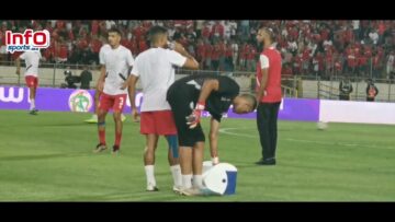 جماهير الوداد تستقبل اللاعبين بطريقة خاصة في أول ظهور بالبطولة