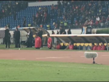 فيديو..آخر لحظات المواجهة..كرسي احتياط الوداد على الأعصاب واحتجاجات كبيرة على