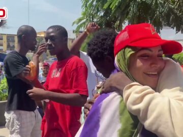 فيديو..كرم المغاربة حاضر بقوة بالكوت ديفوار.. المغربية كوثر تقدم إفطارا