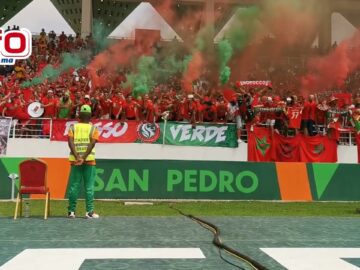 فيديو..فلامات واحتفالية رائعة للجماهير المغربية في مباراة الأسود والكونغو.