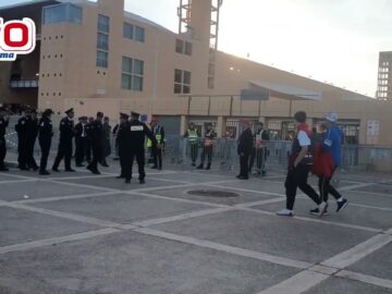 مسؤولي ملعب مراكش يفتحون بوابة وحيدة لولوج جماهير الوداد