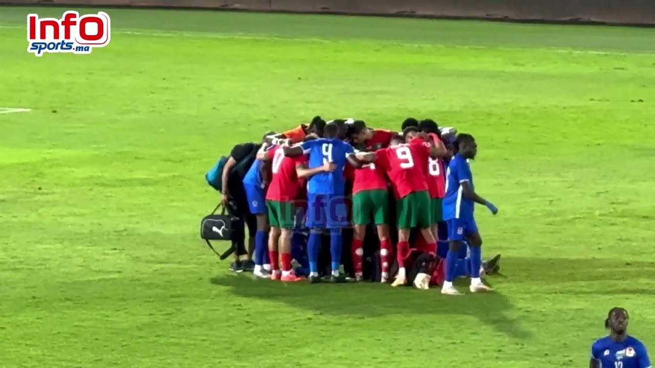 فيديو..إصابة خطيرة للاعب إفريقيا الوسطى ولاعبو الأسود يطالبون بالتدخل السريع لإنقاذه.