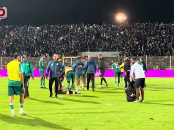 الجماهير الرجاوية ترفع معنويات اللاعبين و”ساوبنتو” يعيش لحظات حرجة بعد