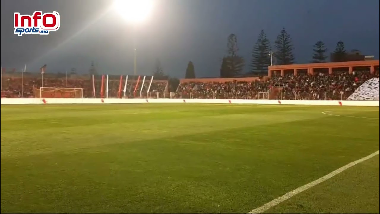 فيديو..تيفو رائع لجماهير بركان رغم انسحاب ا.العاصمة "الله الوطن الملك" والخريطة تزين اللافتة.