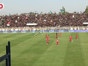 فيديو..فرحة كبير لجماهير الرجاء بهدف موهوب.