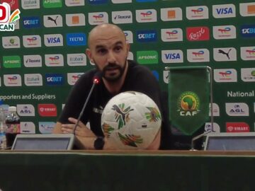 فيديو..الركراكي يكشف حقيقة شجاره مع عميد الكونغو ويتبرؤ من العنصرية.