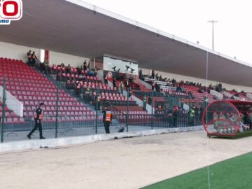 مدرجات فارغة وعزوف جماهيري.. هذا ما جناه شباب المحمدية في