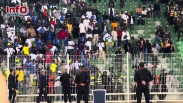 فيديو مؤسف..أحداث شغب وتراشق بين الجماهير المغربية وإفريقيا الوسطى أمام