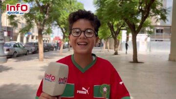 فيديو..طفل مغربي يعبر عن سعادته الكبيرة بلعب الأسود في وجدة