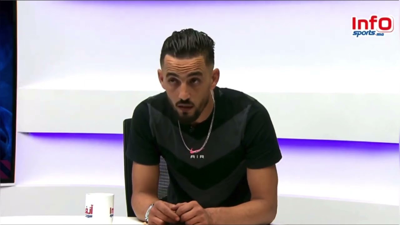 فيديو مؤسف..حارس ش.الريف: طلقت مراتي بسبب التزوير وعتاقلوني من داخل الجامعة.