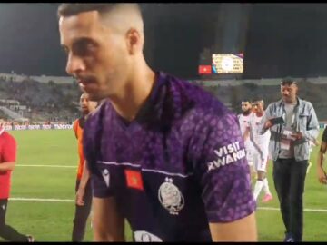 لاعبو الوداد يحيون الجمهور بعد الفوز الكبير على إنييمبا