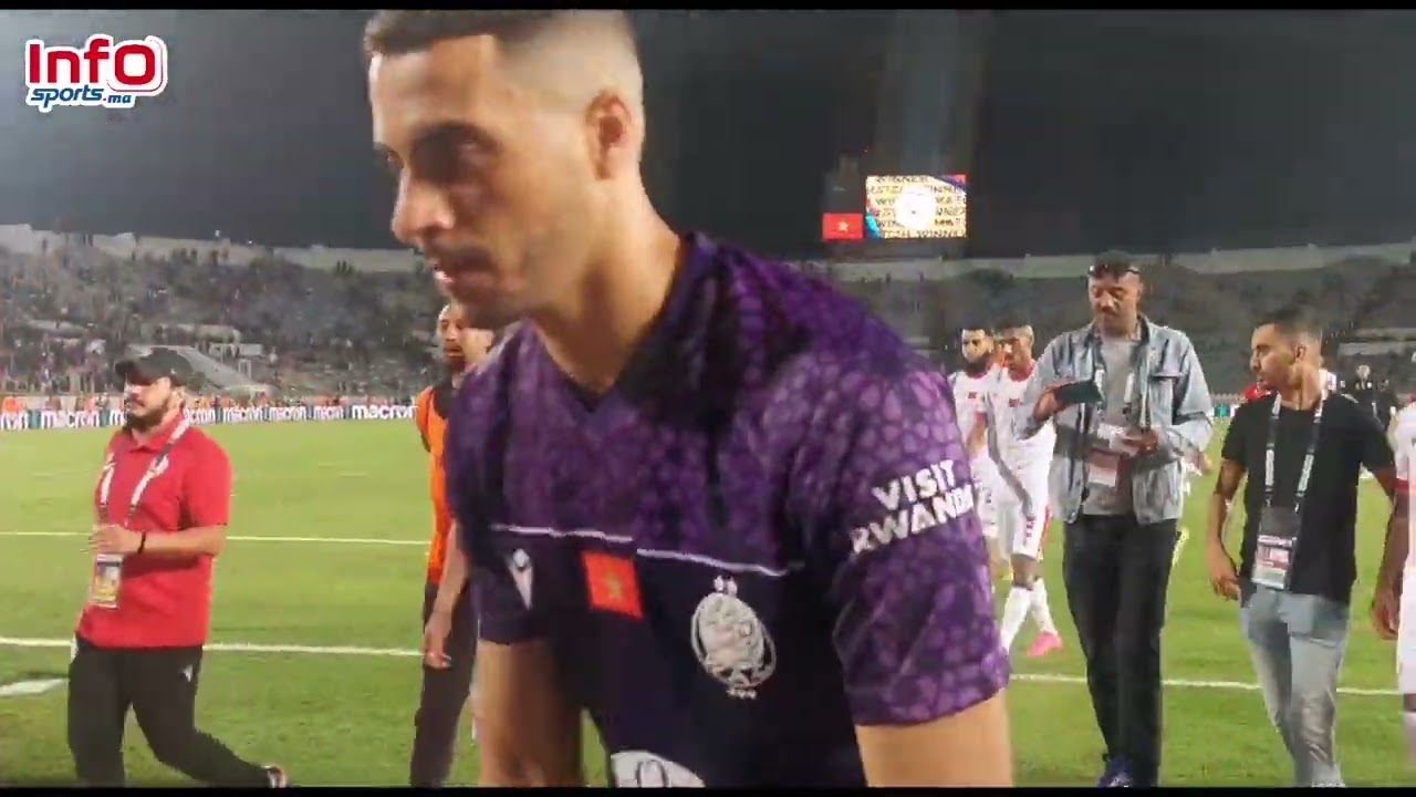 لاعبو الوداد يحيون الجمهور بعد الفوز الكبير على إنييمبا