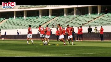 فيديو..لاعبو الحسنية في حركات تسخينية استعدادا لمواجهة الرجاء