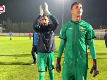 تبادل رائع للتحية بين لاعبي وجماهير الجيش فرحا بلقب الخريف