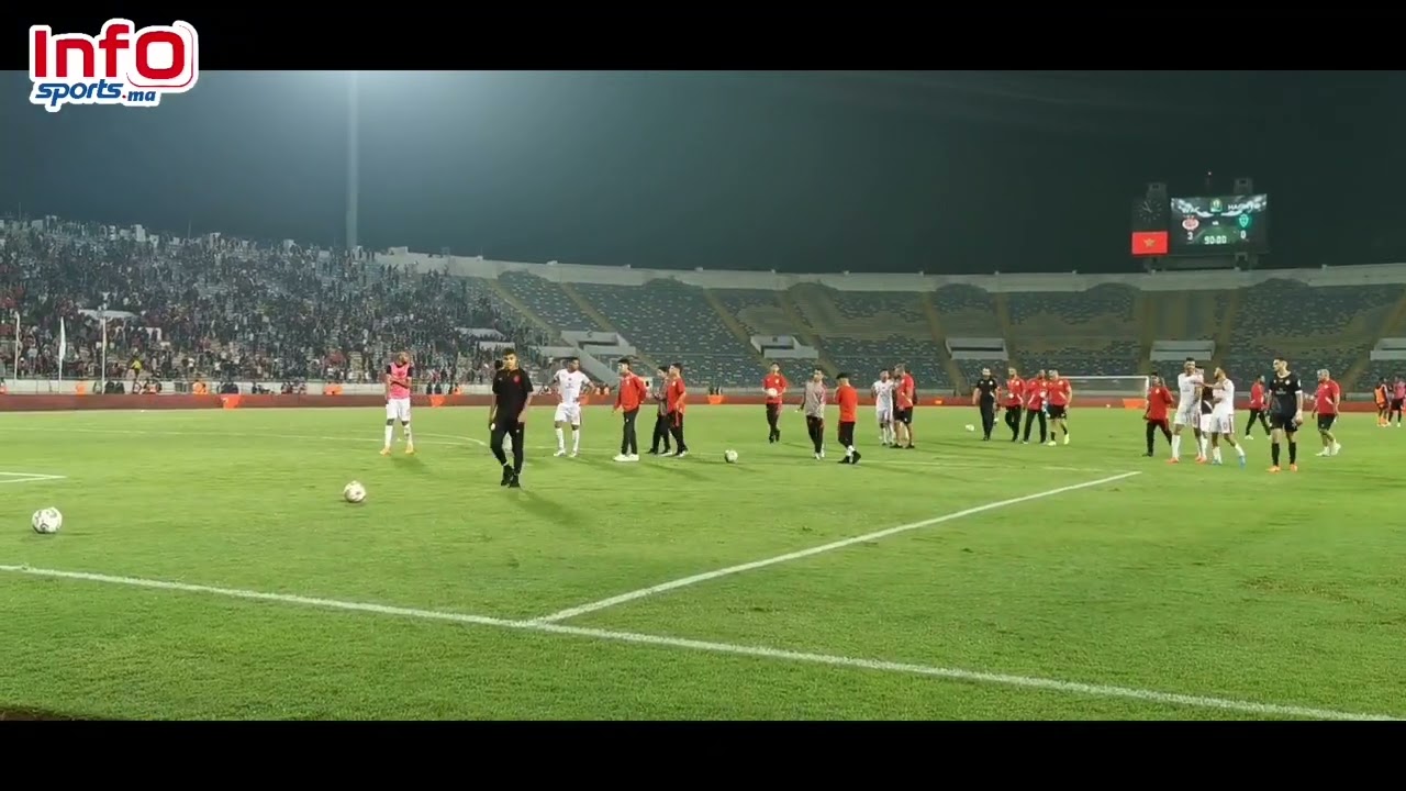 فيديو..لاعبو الوداد يتوجهون إلى فريميجة لتبادل التحية مع الجماهير
