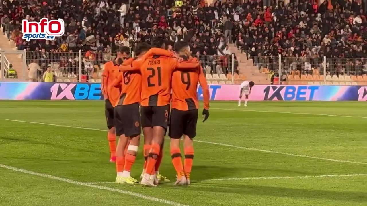 فيديو.. من قلب الملعب..الهدف الأول لبركان وأبرز محاولات الفريق في الشوط الأول.