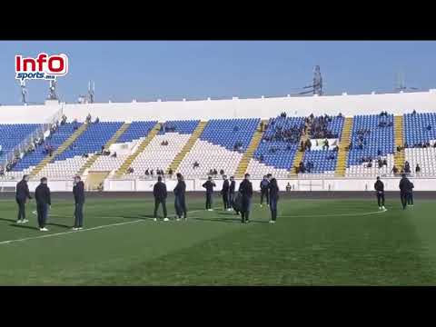 فيديو..لاعبو ا.طنجة يتفقدون أرضية ملعب الزاولي قبل مواجهة الرجاء.