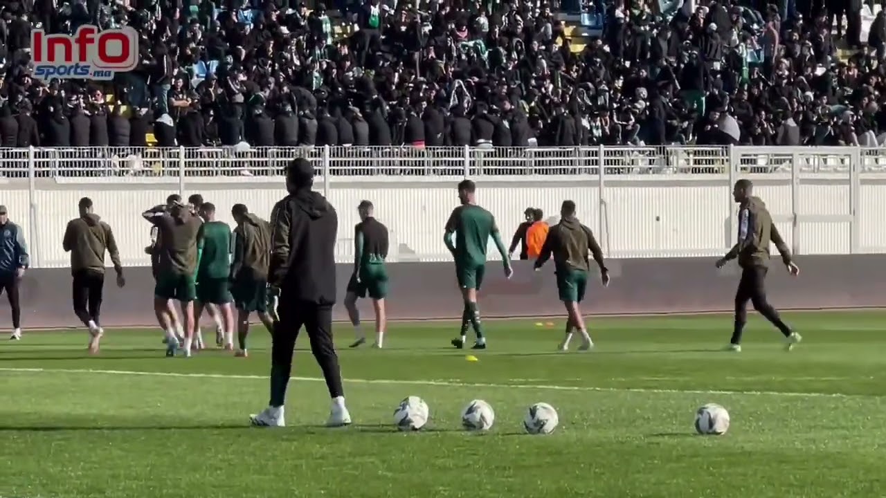 فيديو..لاعبو الرجاء في حركات تسخينية قبل مواجهة الحسم أمام مينياما