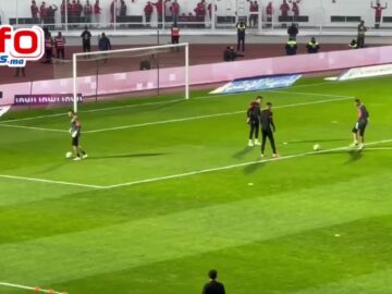 دخول الحارس الجديد بنعبيد لأرضية الملعب أمام هتافات الجماهير الودادية